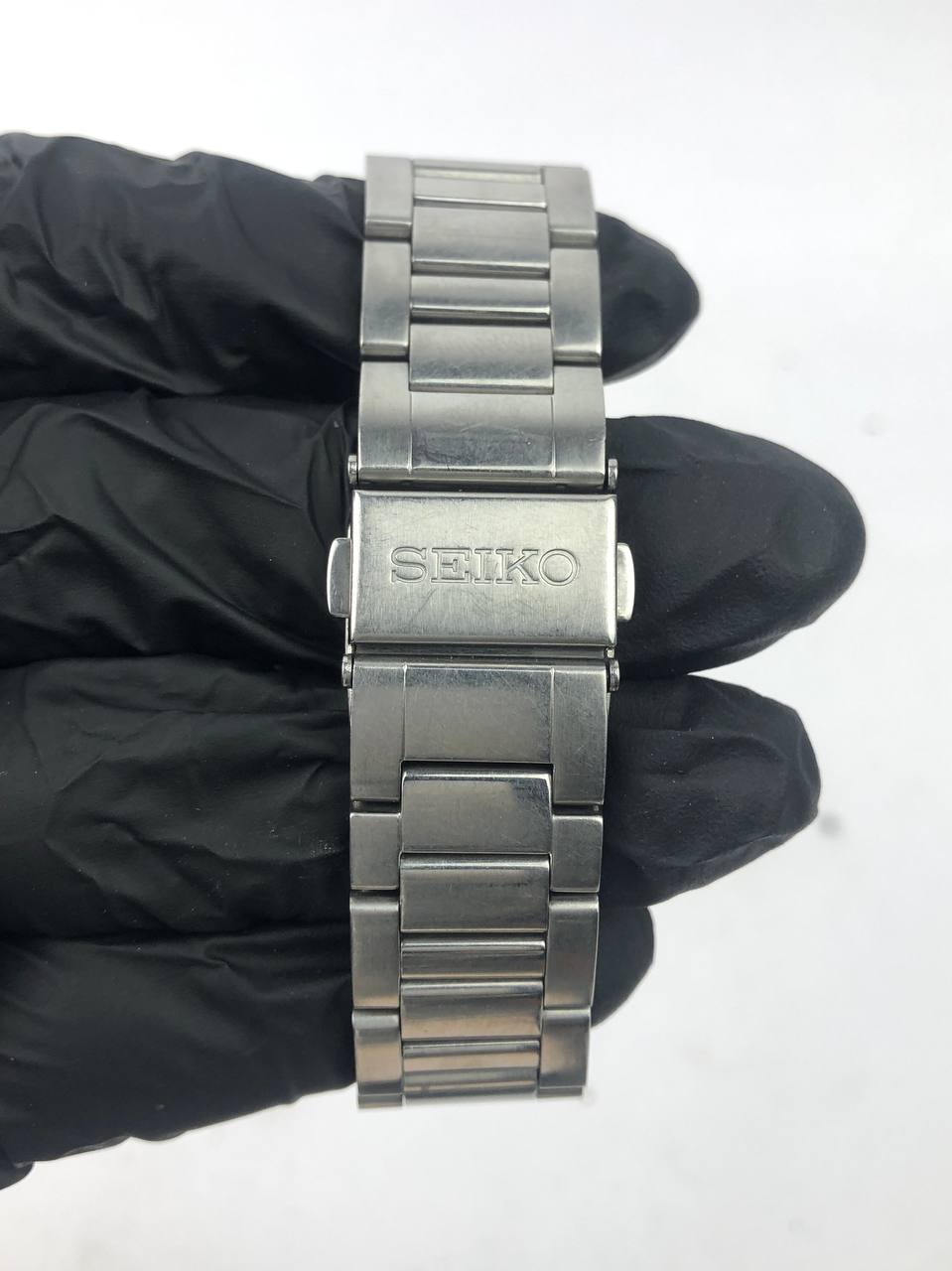 Seiko analog cream dial round steel case Steel Bracelet - Gambar 7