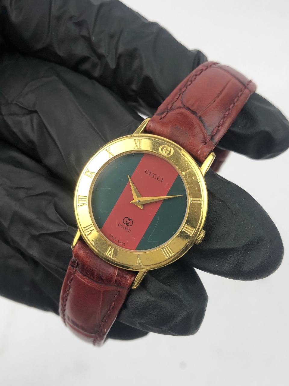 SWISSMADE ALL ORIGINAL Gucci Vintage Round Gold Case Swiss Quartz Brown Leather Strap - Gambar 3