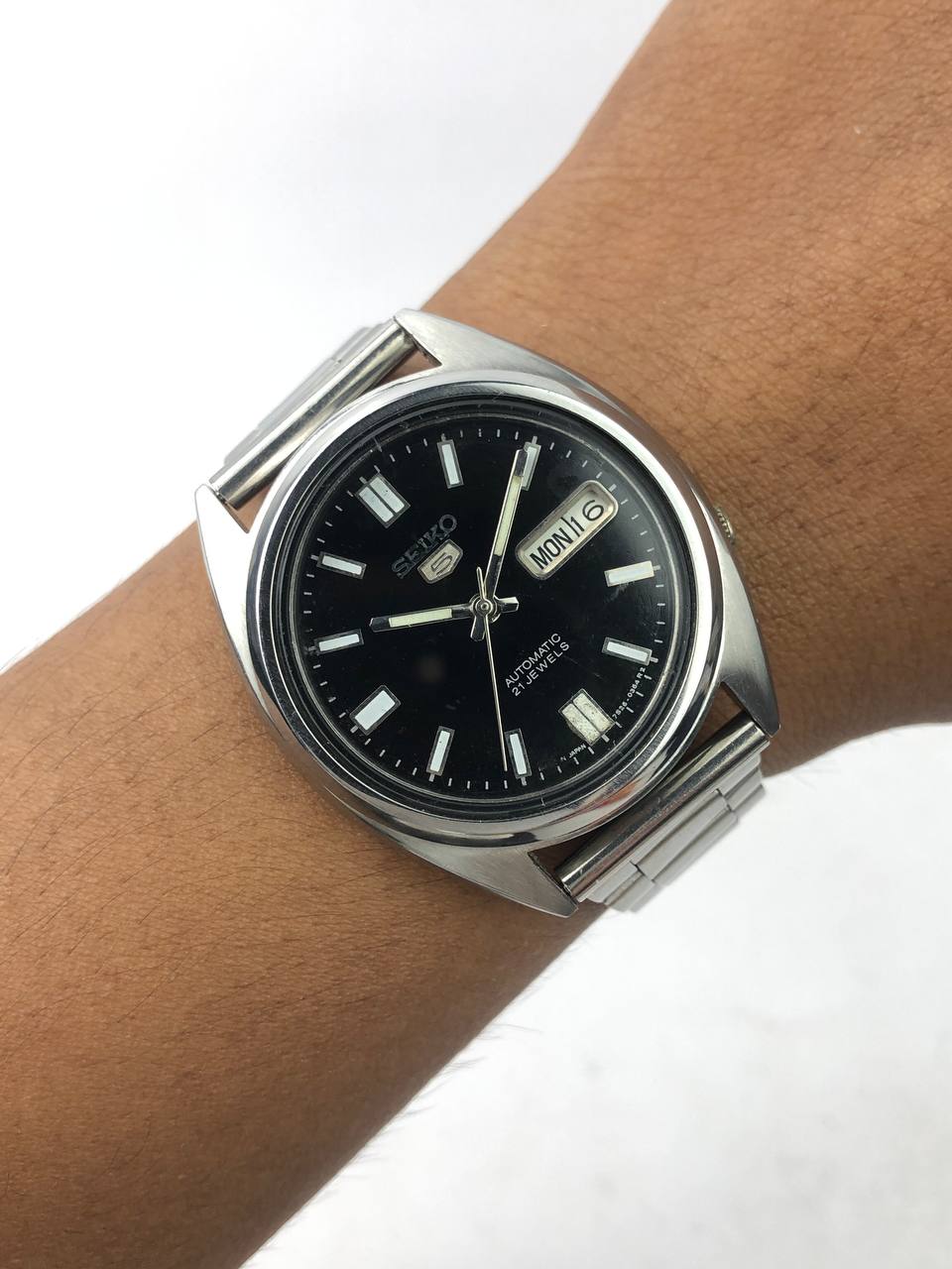 SEIKO 5 BULAT BLACK GLOSS DIAL