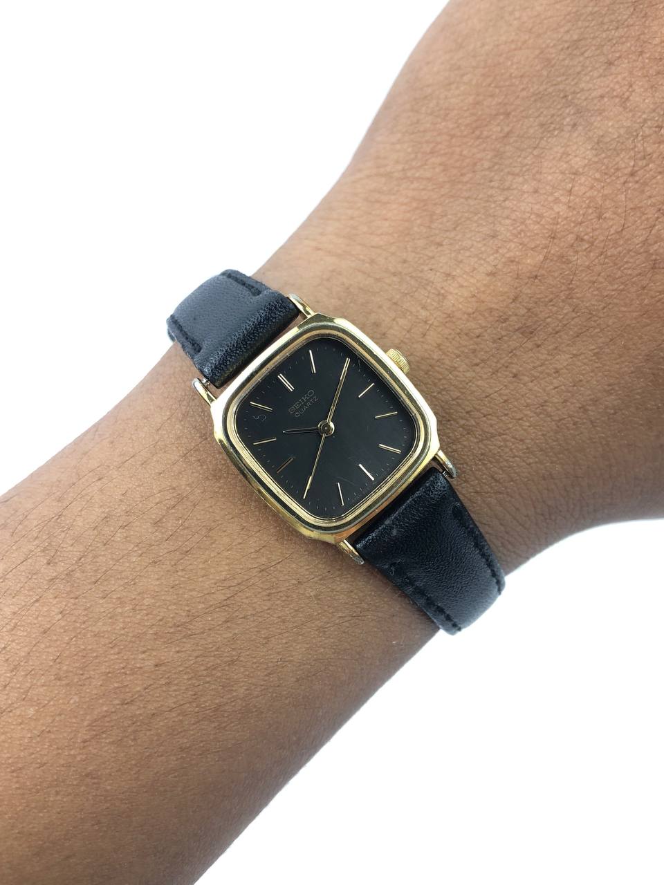 SEIKO SQUARE GOLD DIAL BLACK CLEAN STRAP HITAM
