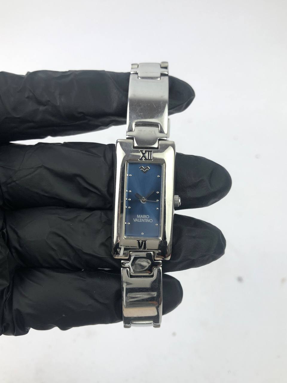 MARIO VALENTINO RECTANGULAR SILVER DIAL BLUE ELEGAN BRACELET SILVER - Gambar 2