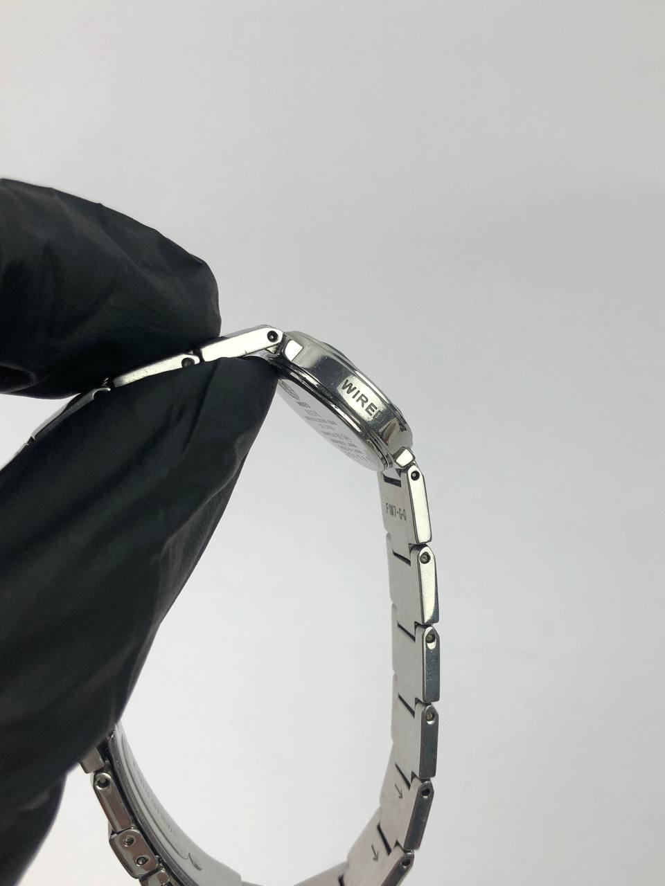 ALBA WIRED GREEN TOSCA DIAL - Gambar 6