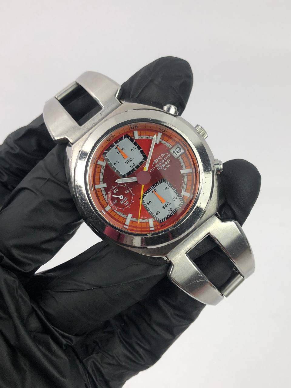 ALBA AKA CHRONOGRAPH RED DIAL - Gambar 4