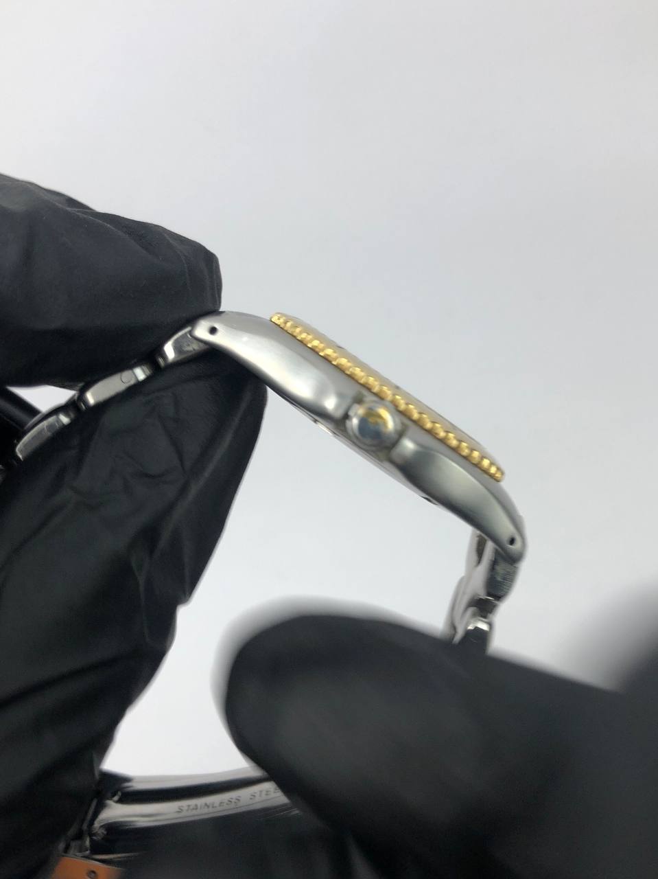 SWISSMADE AUREOLE CUSHION CASE INTEGRATED BRACELET - Gambar 5