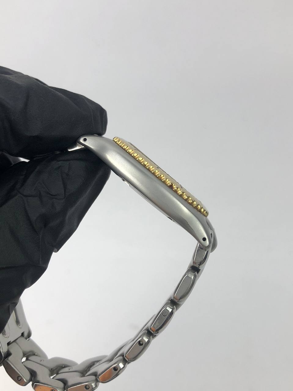 SWISSMADE AUREOLE CUSHION CASE INTEGRATED BRACELET - Gambar 6