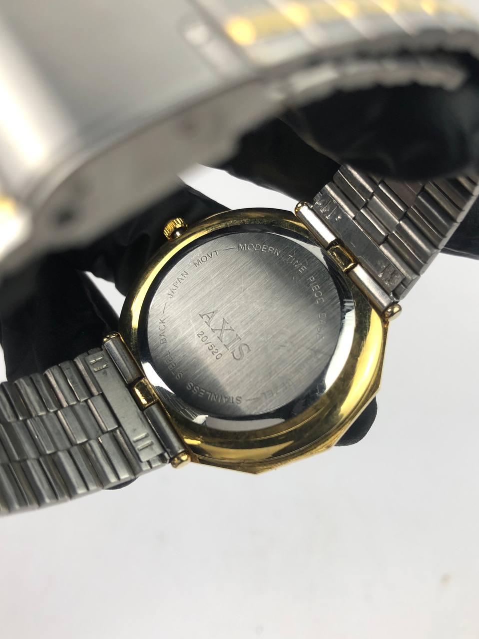 CORONET OCTAGON SPORT CASE COLOUR INDEX DIAL TWO-TONE STEEL BRACELET - Gambar 7