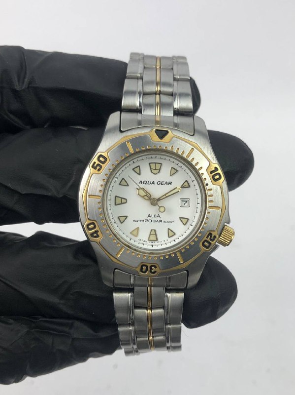 DIVER ALBA AQUAGEAR WHITE DIAL TWO-TONE STEEL BRACELET - Gambar 2