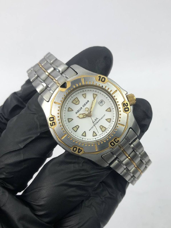 DIVER ALBA AQUAGEAR WHITE DIAL TWO-TONE STEEL BRACELET - Gambar 4