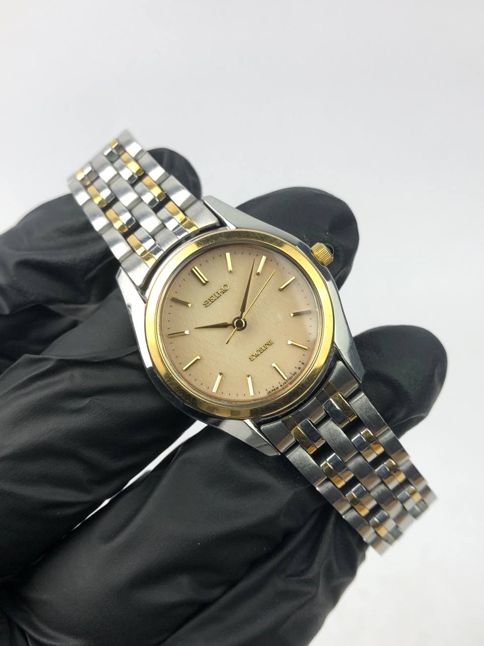 SEIKO EXCELINE GOLD BEZEL CHAMPAGNE DIAL TWO-TONE BRACELET - Gambar 4