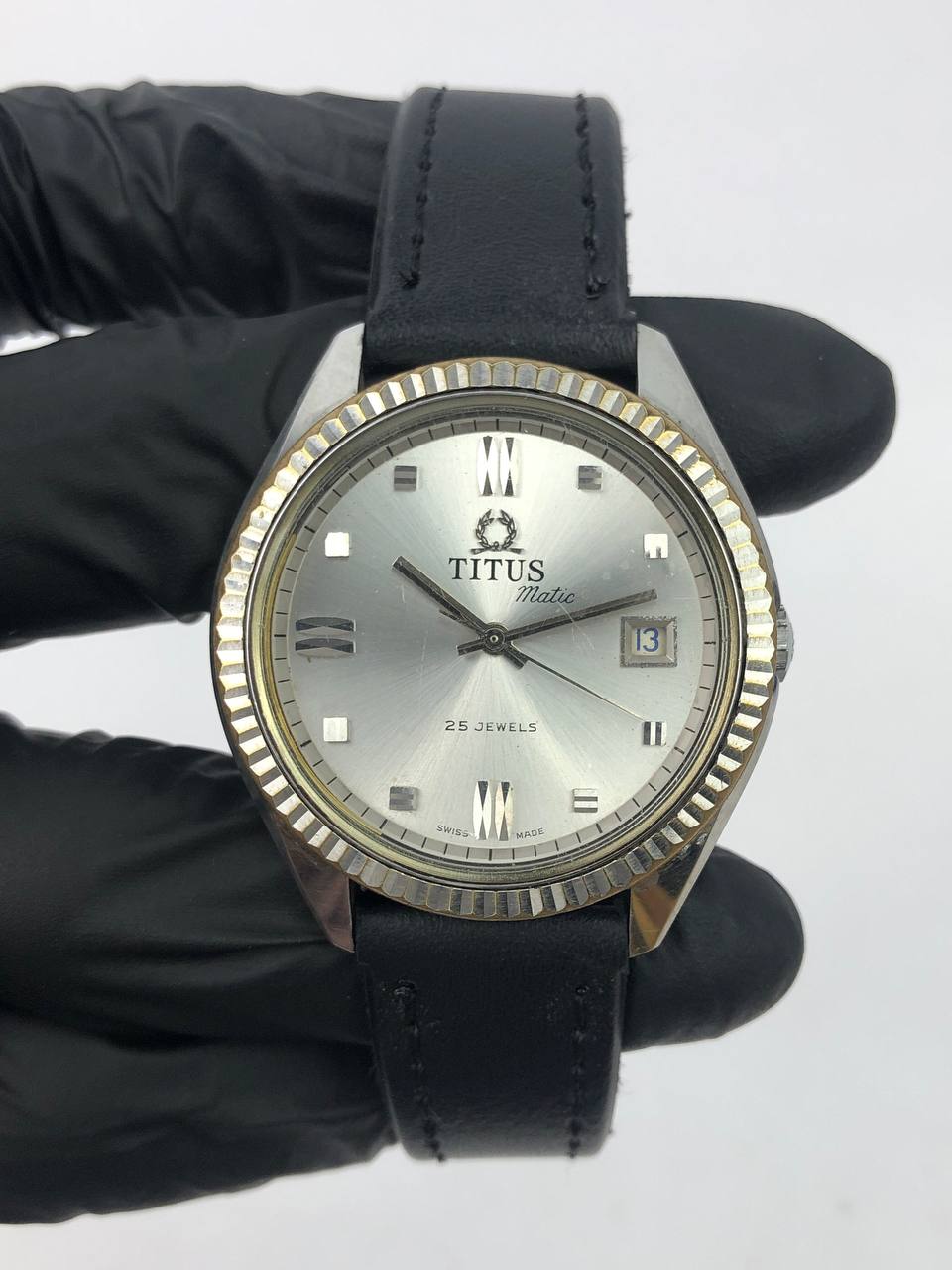 TITUS AUTOMATIC FLUTED BEZEL CASE SILVER SUNBURST DIAL - Gambar 2
