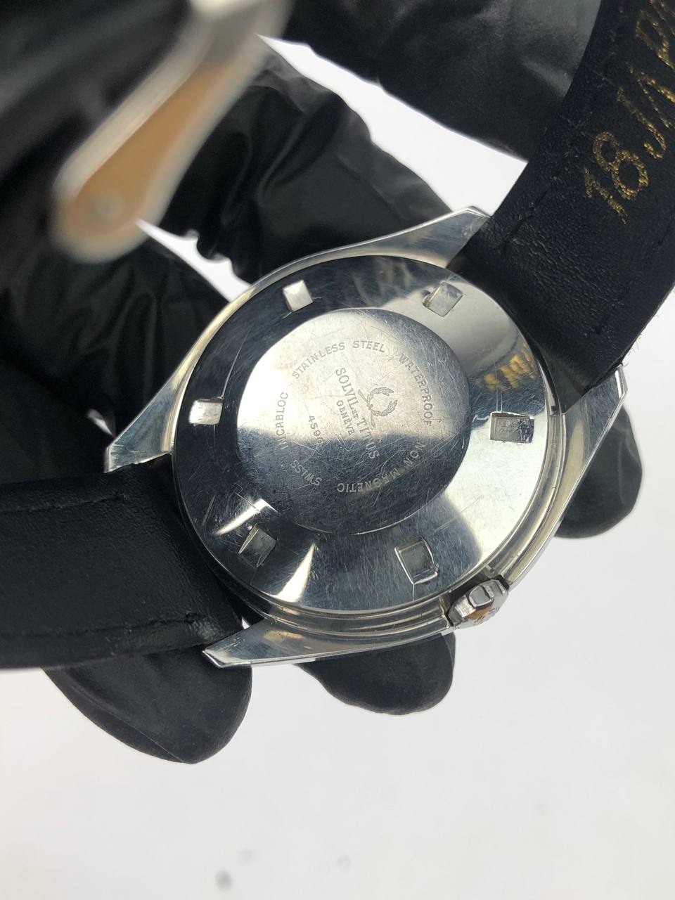 TITUS AUTOMATIC FLUTED BEZEL CASE SILVER SUNBURST DIAL - Gambar 7