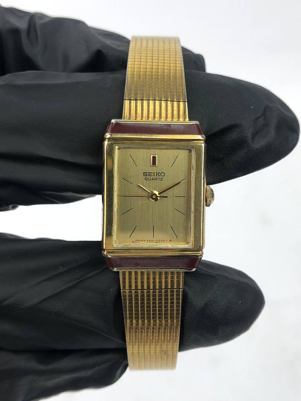 SEIKO QUARTZ TANK GOLD INTEGRATED LADDER BRACELET - Gambar 2