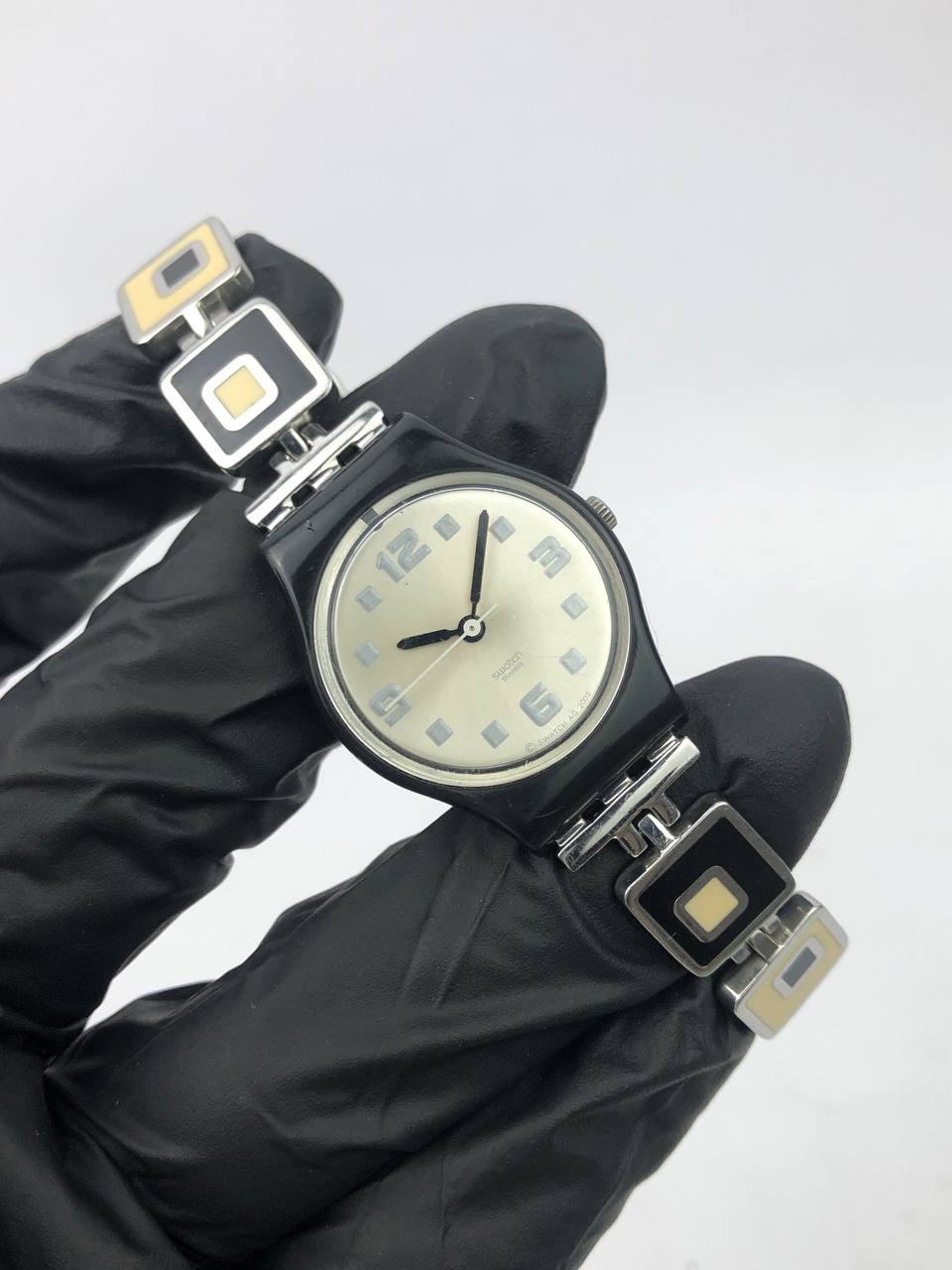 SWATCH SWISS LADY QUARTZ RETRO ALL ORIGINAL - Gambar 4