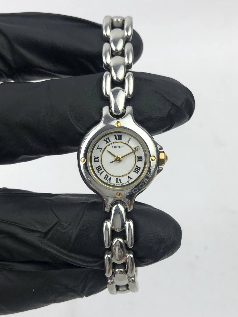 RARE SEIKO MOOREA LADIES ROMAN INTEGRATED BRACELET - Gambar 2