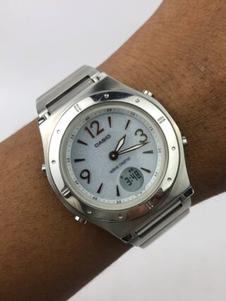 CASIO ANADIGI LADY WAVECEPTOR