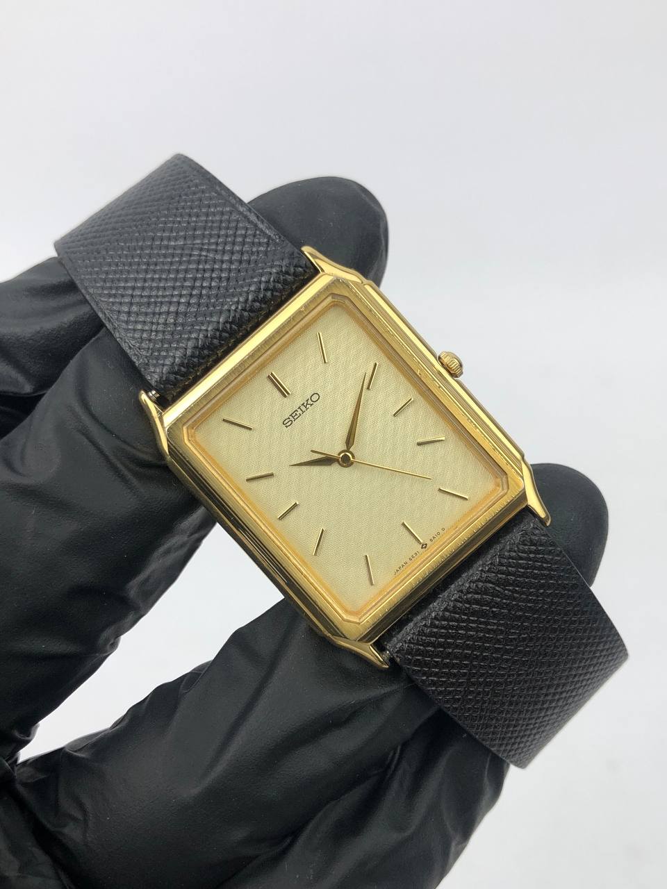 SEIKO TANK TEXTURE DIAL HANDMADE LEATHER STRAP - Gambar 4