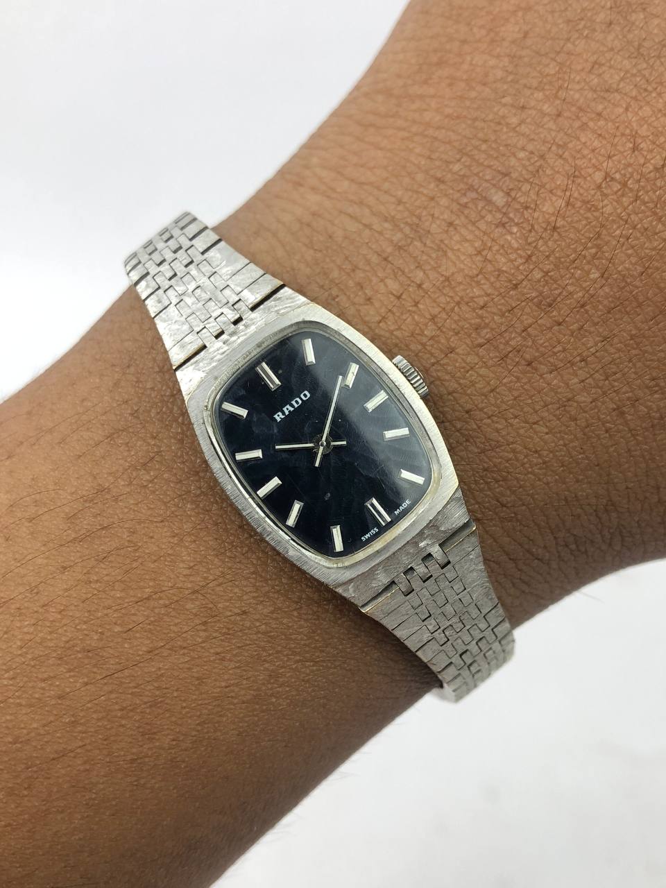 VINTAGE RADO SWISSMADE BEAUTIFUL MOTIF DIAL