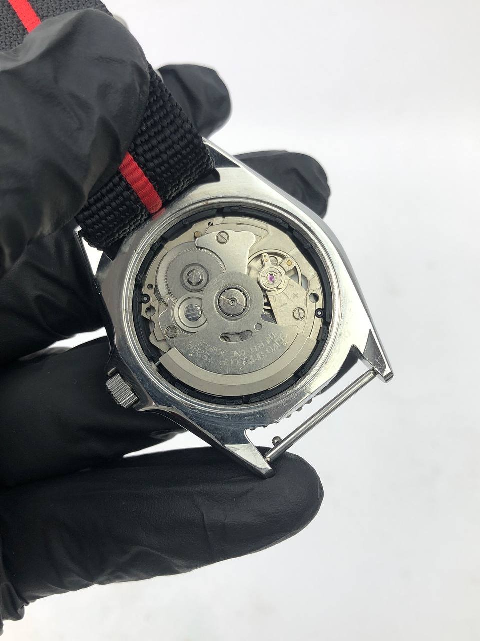 SEIKO DIVER SKX023/025 BLACK DIAL - Gambar 9