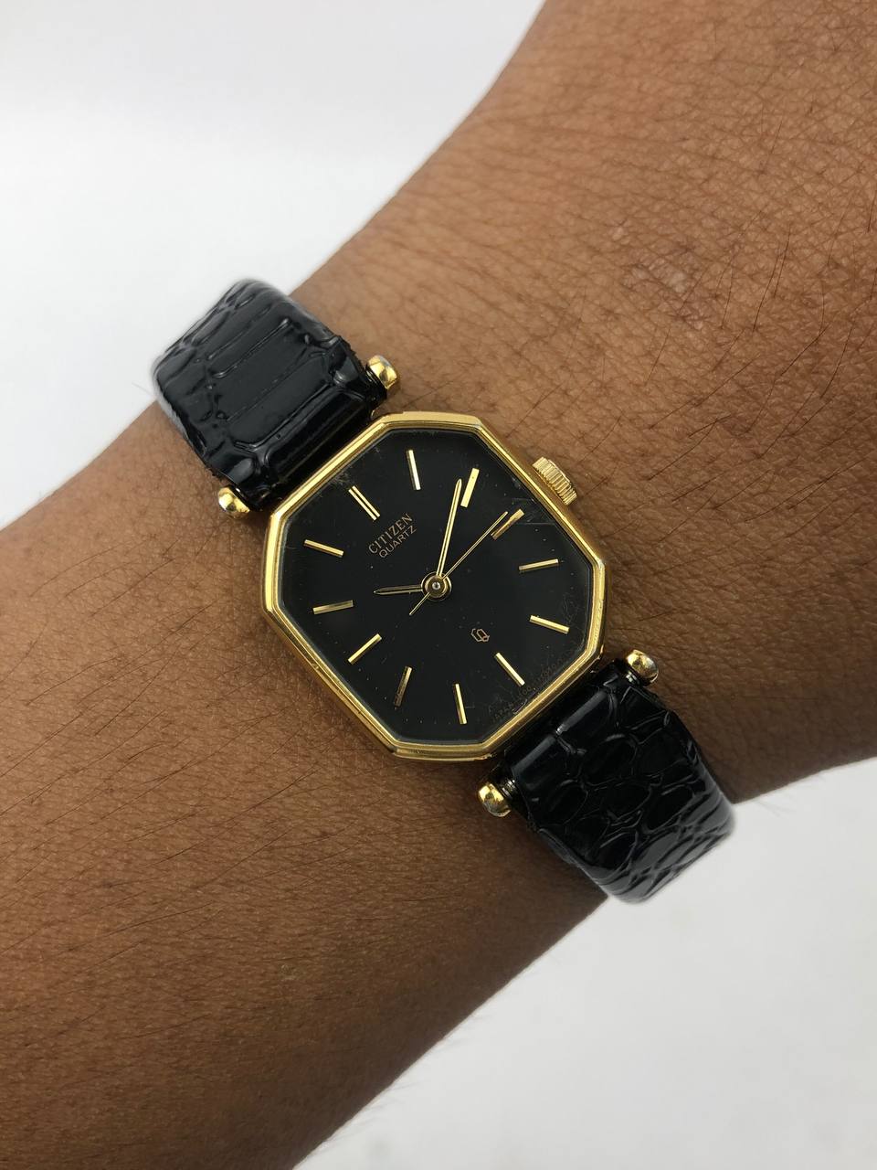 CITIZEN QUARTZ LADY OCTAGON CASE