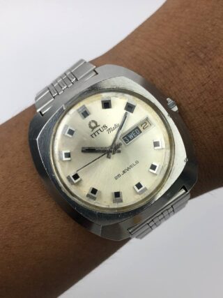 VINTAGE TITUS MATIC DAYDATE 25JEWELS