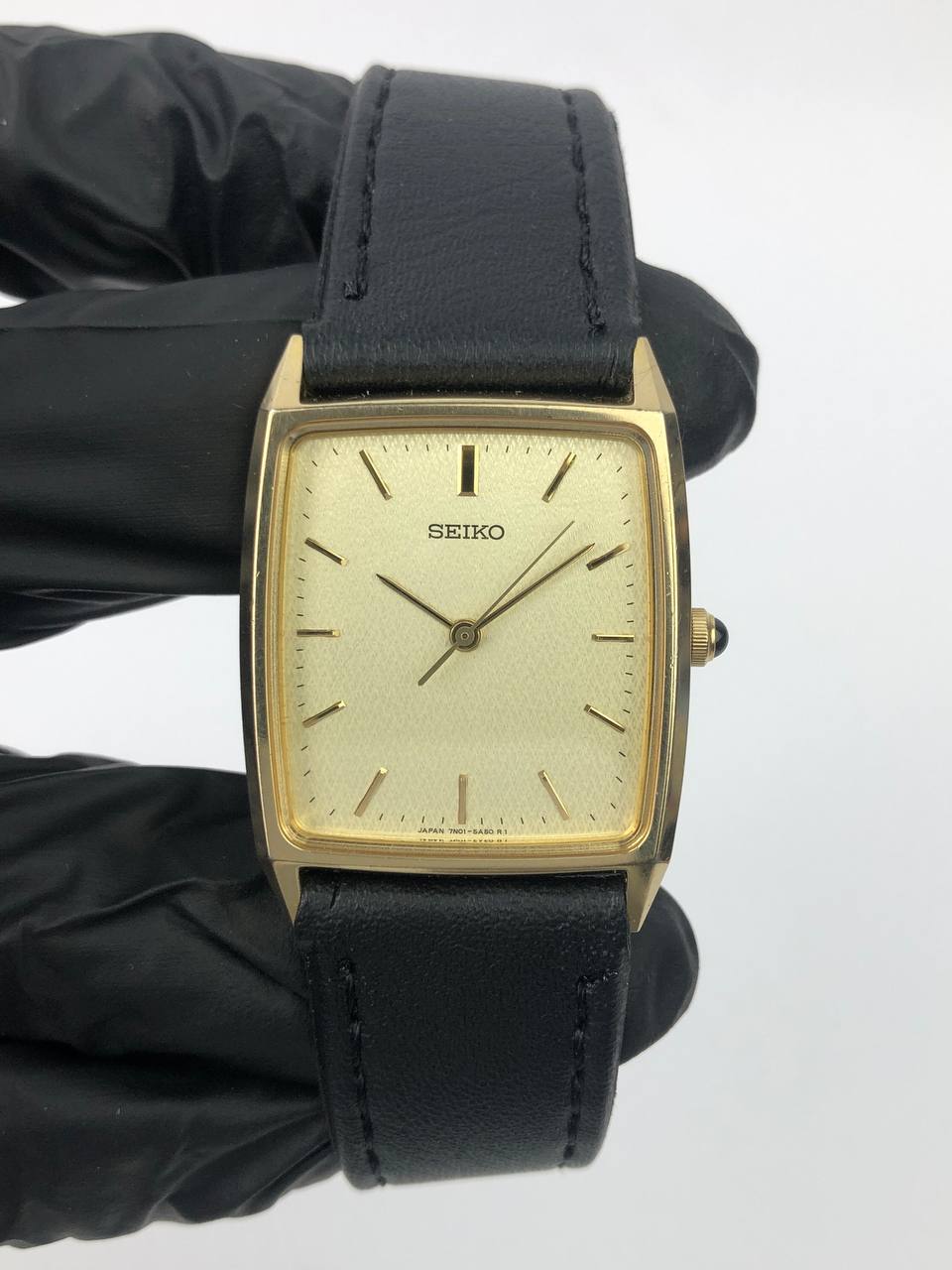 SEIKO TANK TEXTURE DIAL QUARTZ MOVEMENT - Gambar 2