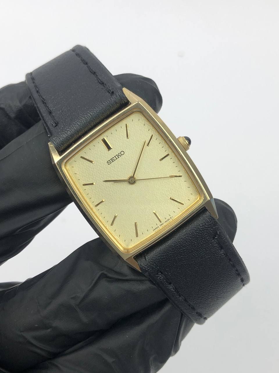 SEIKO TANK TEXTURE DIAL QUARTZ MOVEMENT - Gambar 4