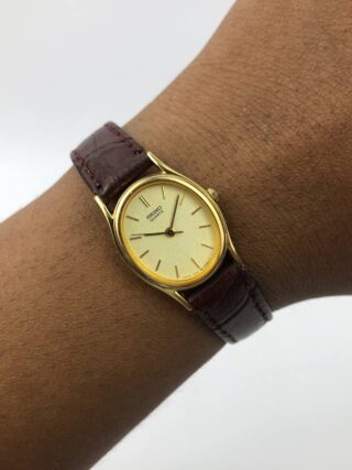 SEIKO LADIES QUARTZ OVAL