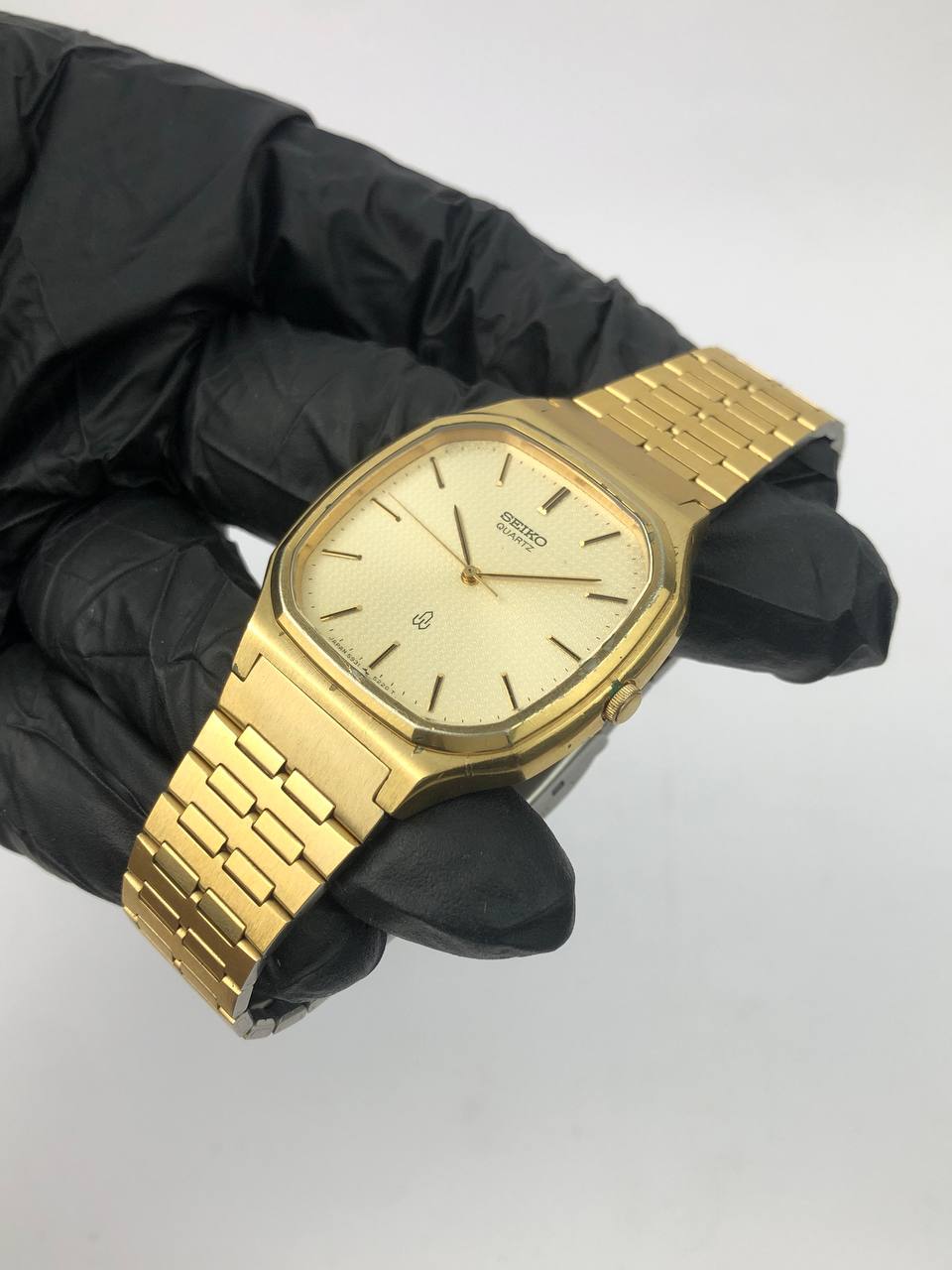 SEIKO QUARTZ OCTAGON FINE LINEN TEXTURE DIAL A ORIGINAL - Gambar 3