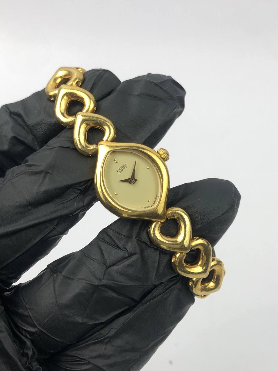 SEIKO MUNGIL LADIES ASIMETRIS CASE RANTAI WARU GOLD ALL ORI - Gambar 4