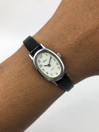 TIMEX OVL QUARTZ LADIES VINTAGE