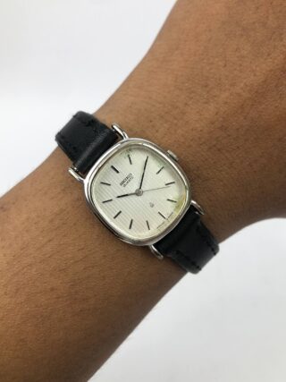 SEIKO SQARE VINTAGE QUARTZ TEXTURE DIAL