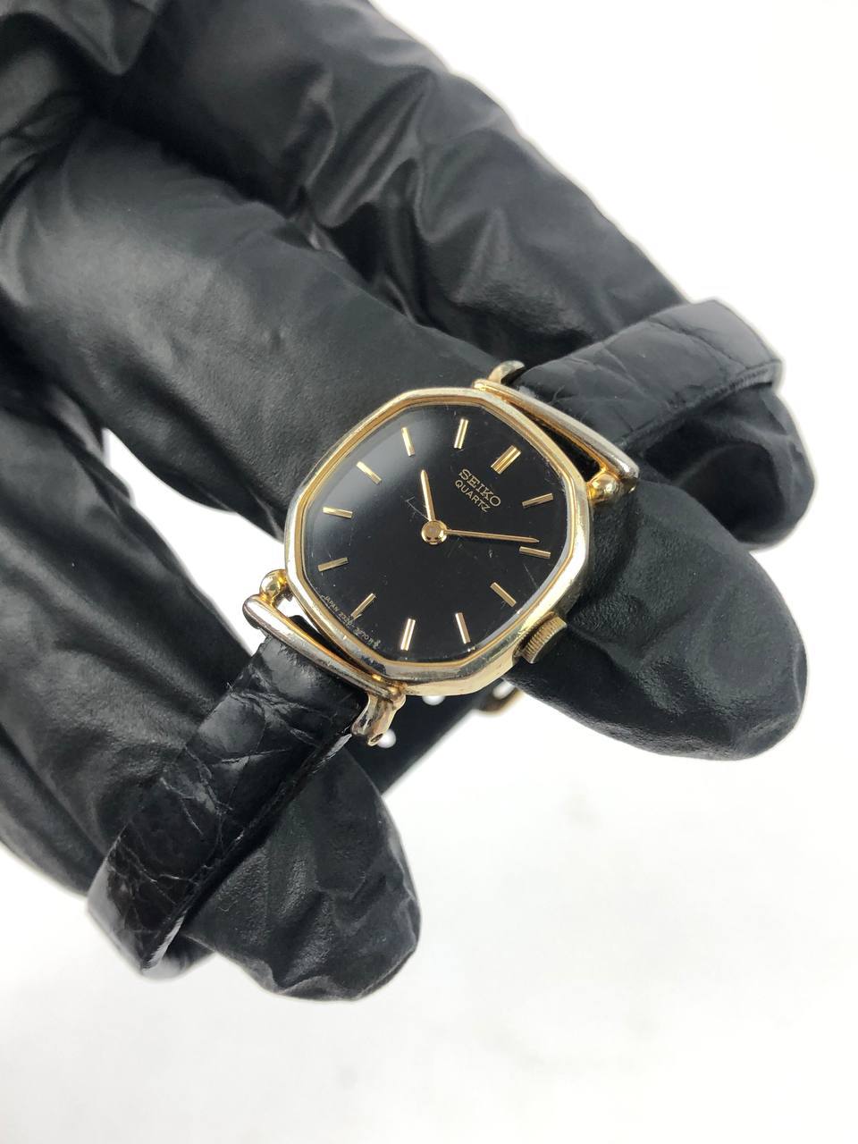 SEIKO QUARTZ ASYMETRIC CASE LADY CASE STICK INDEX - Gambar 3