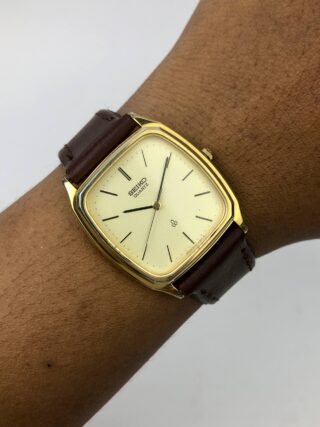 DRESSWATCH SEIKO QUARTZ TONNEAU GOLD CAP CASE