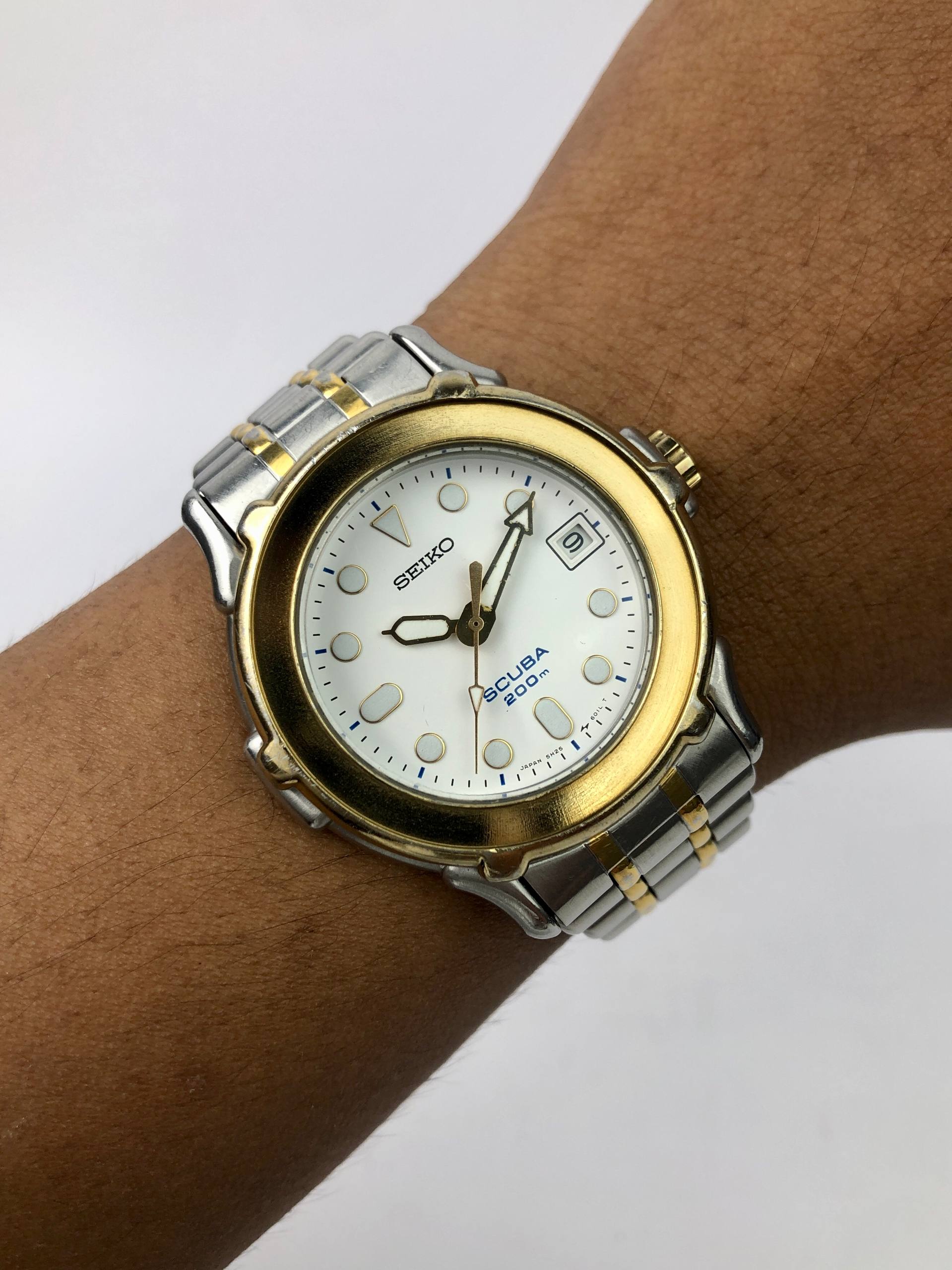 SEIKO DIVER QUARTZ 200M ALL ORIGINAL