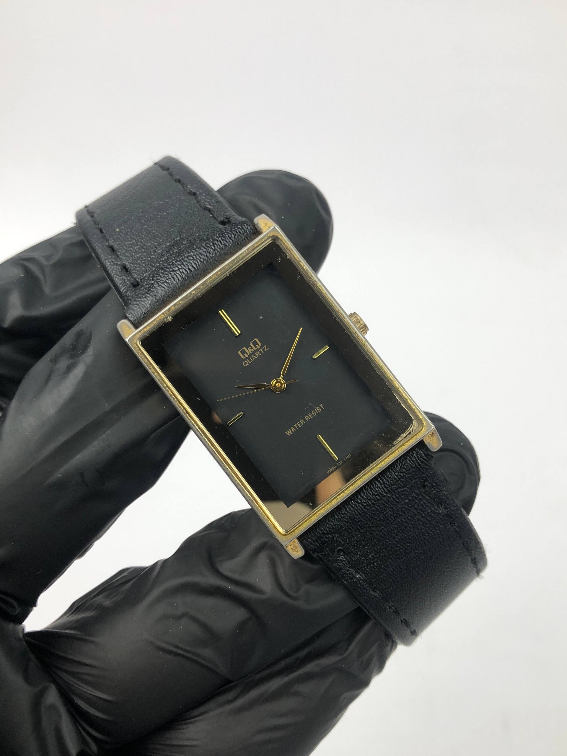 Q&Q SQUARE QUARTZ MAN SIZE - Gambar 4