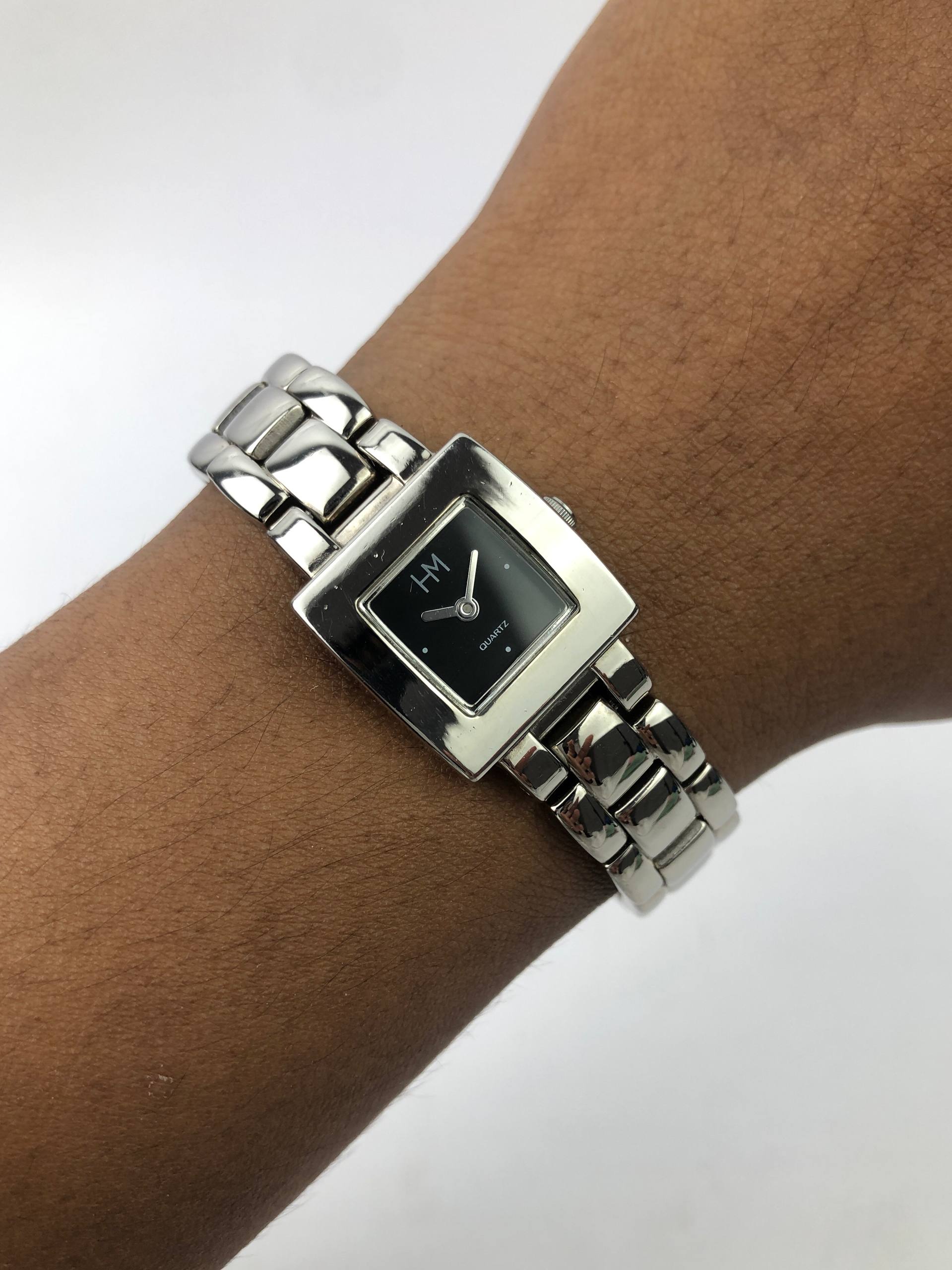JAPAN MADE HM SQUARE DIAL HITAM MINIMALIS