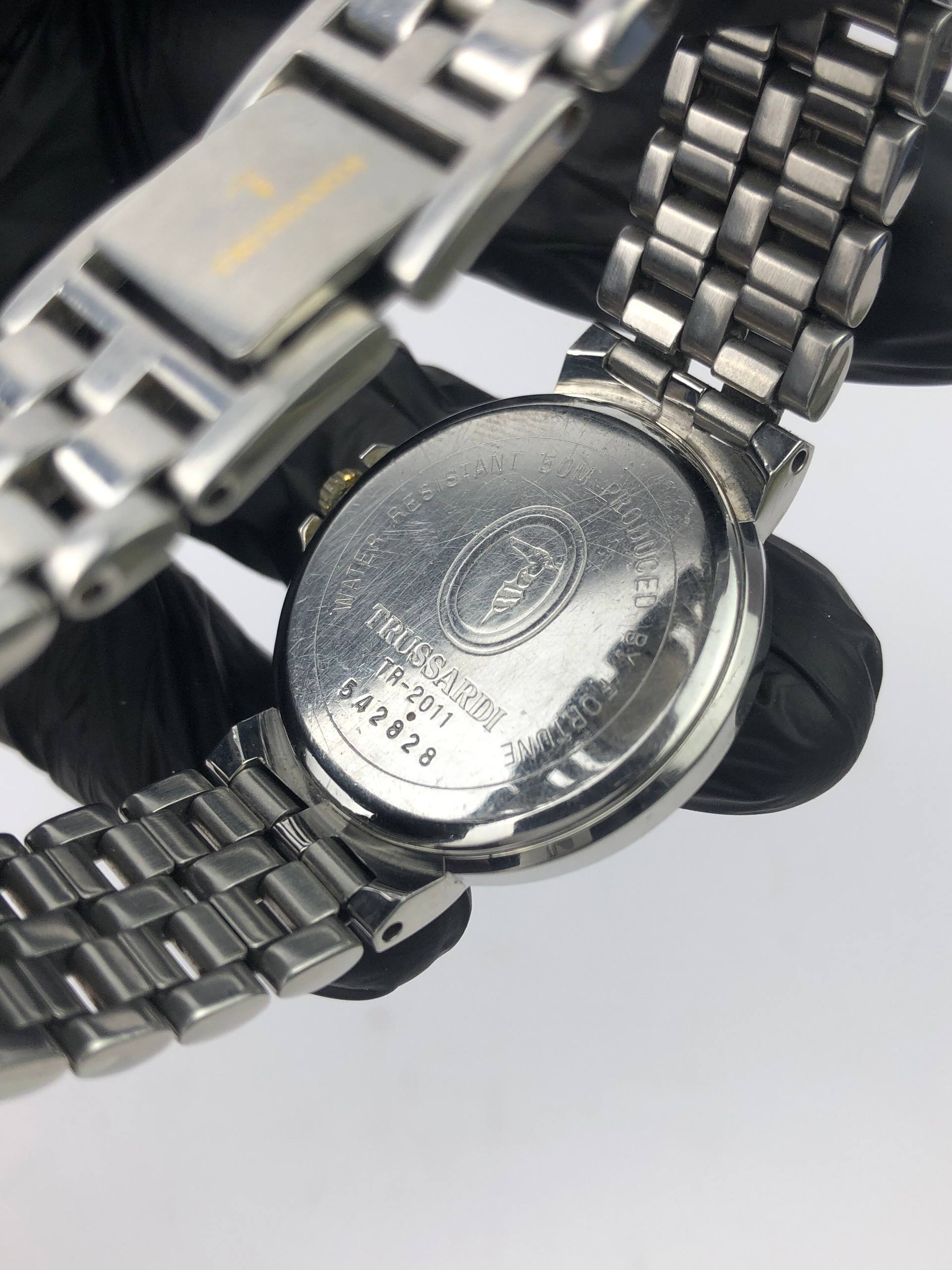 TRUSARDI JAPAN SUB DAYDATE DIAL - Gambar 8