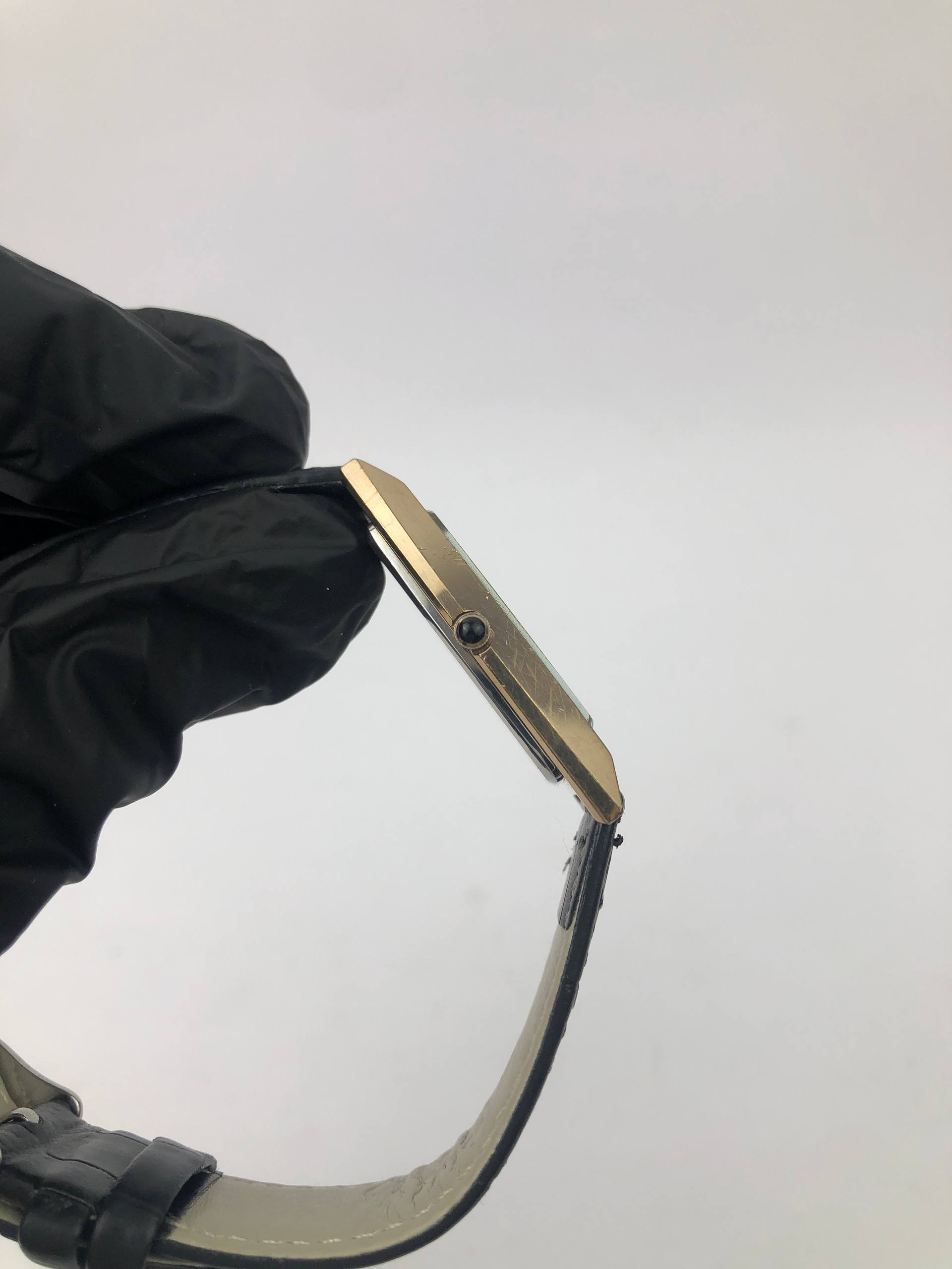 DRESSWATCH CITIZEN SQUARE TONNEAU CASE - Gambar 5