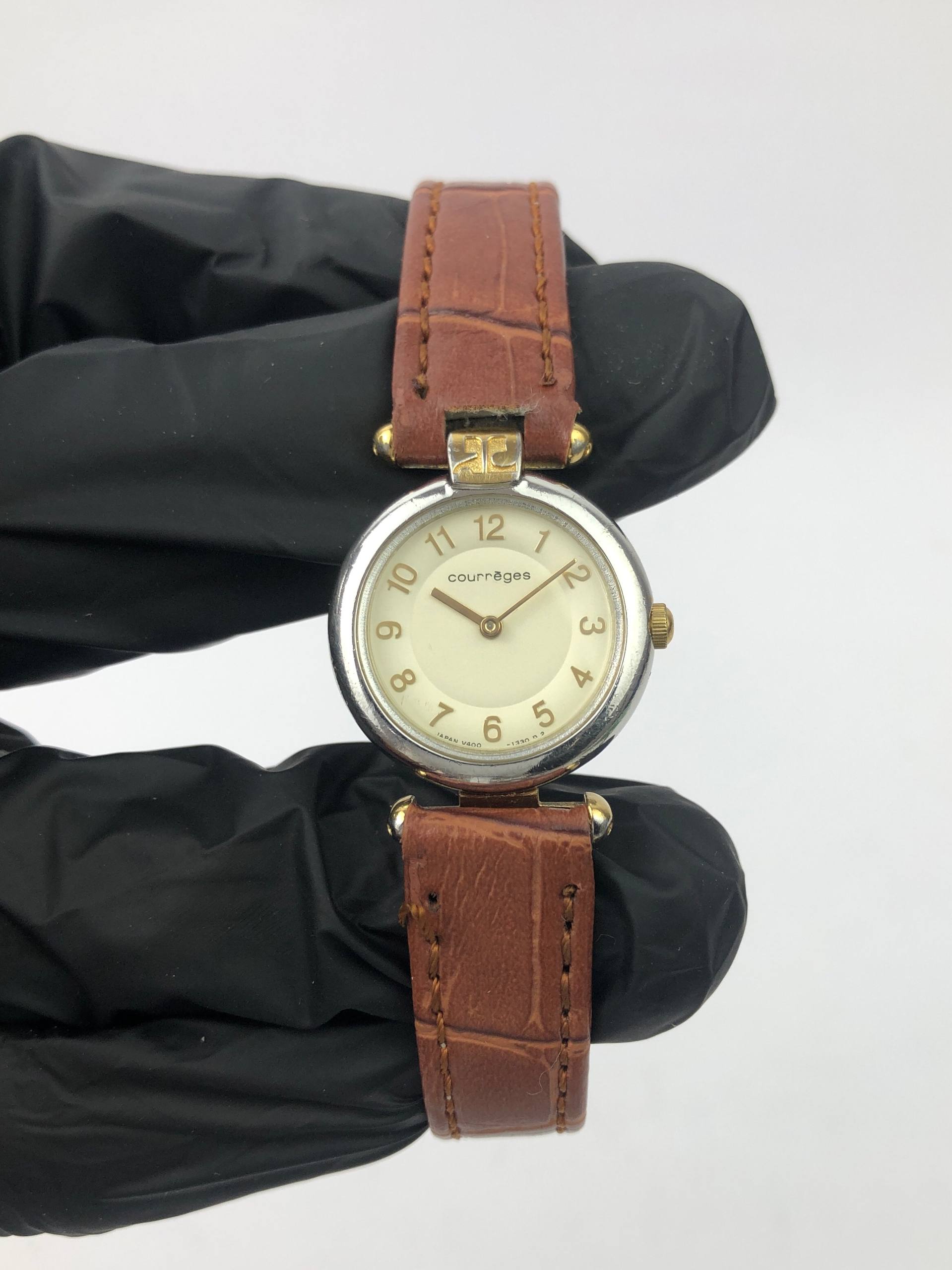 BEAUTIFUL COUREGES PARIS LADIES - Gambar 2