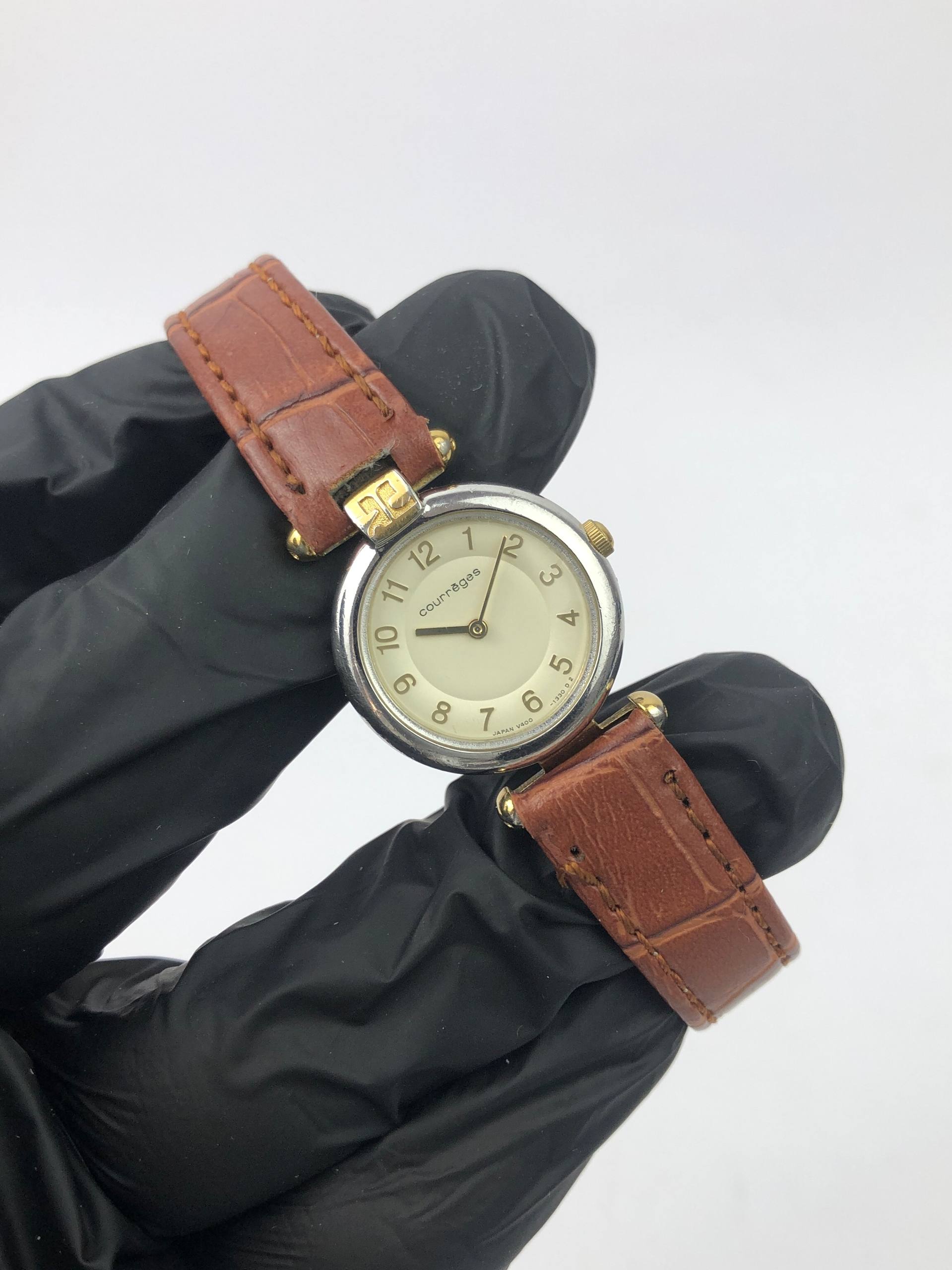 BEAUTIFUL COUREGES PARIS LADIES - Gambar 4