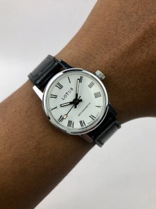 VINTAGE LOTUS JAPAN ROMAN DIAL