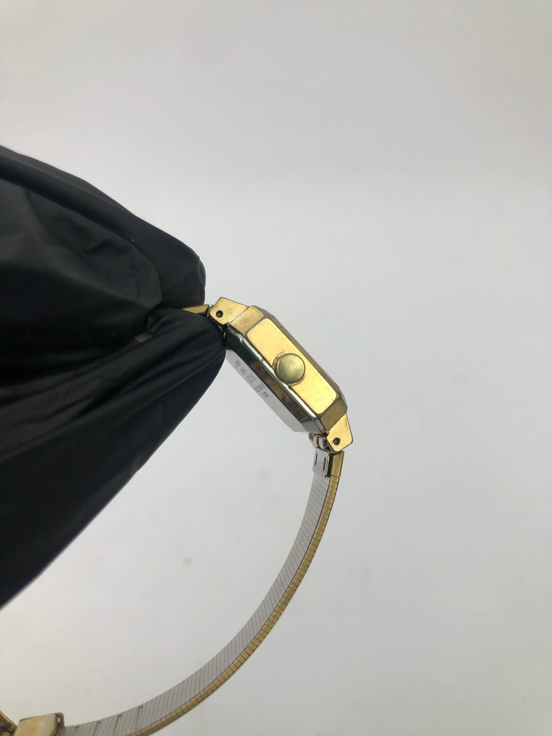 SEIKO QUARTZ KLASIK LADIES SQUARE - Gambar 5