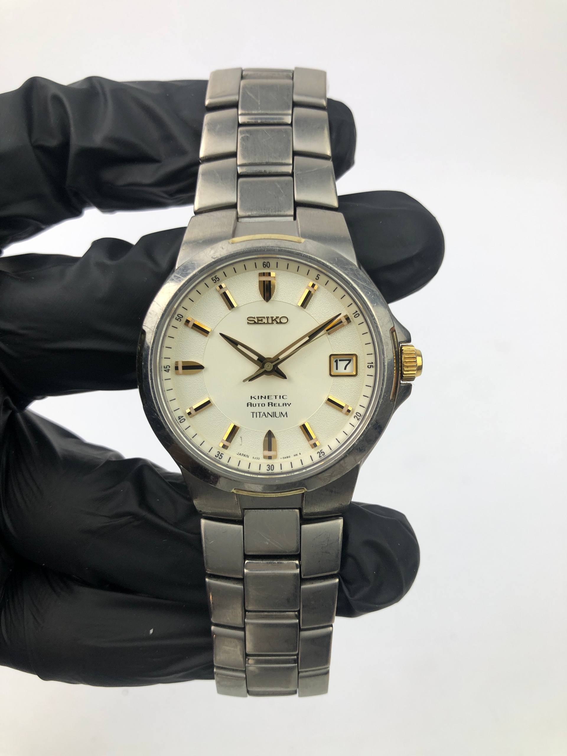 SEIKO KINETIC ALL TITANIUM DATE - Gambar 2