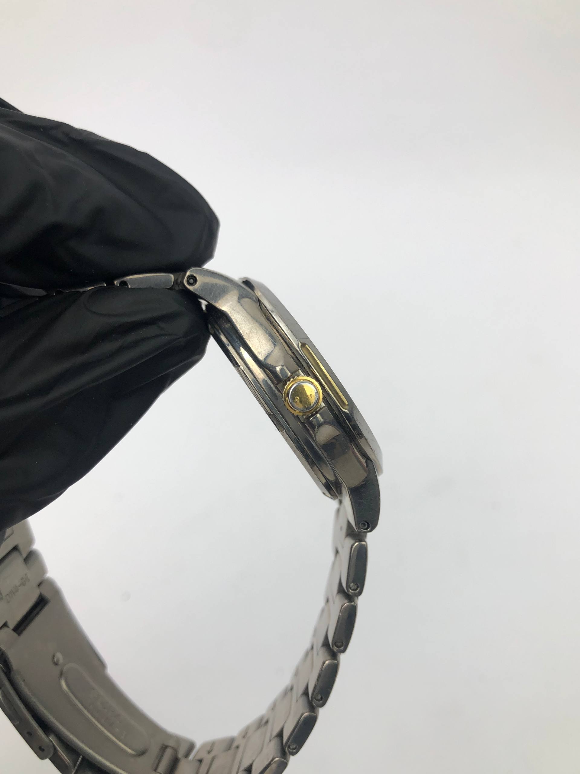 SEIKO KINETIC ALL TITANIUM DATE - Gambar 5