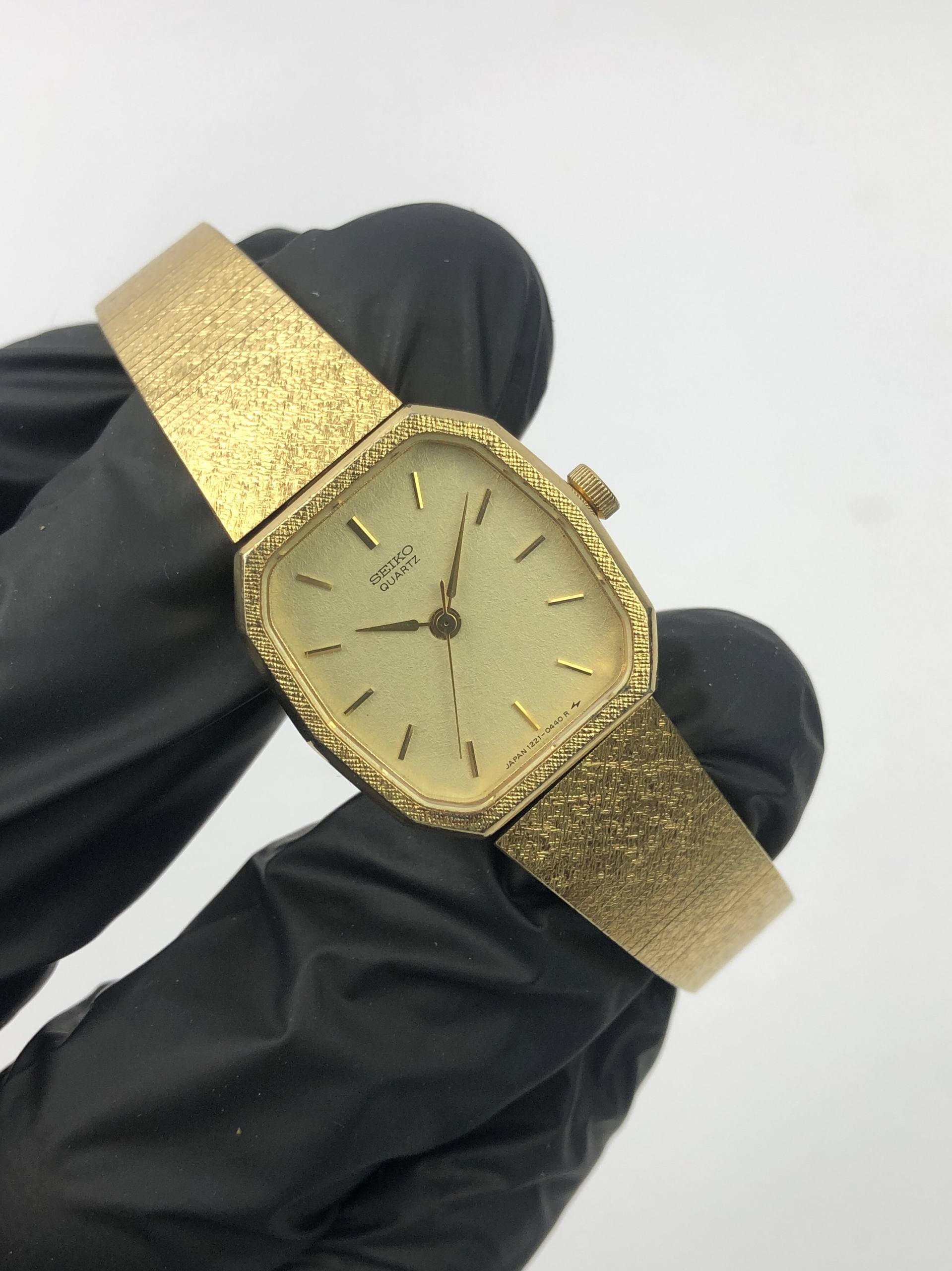 SEIKO SQUARE LADIES QUARTZ STELUX STRAP - Gambar 4