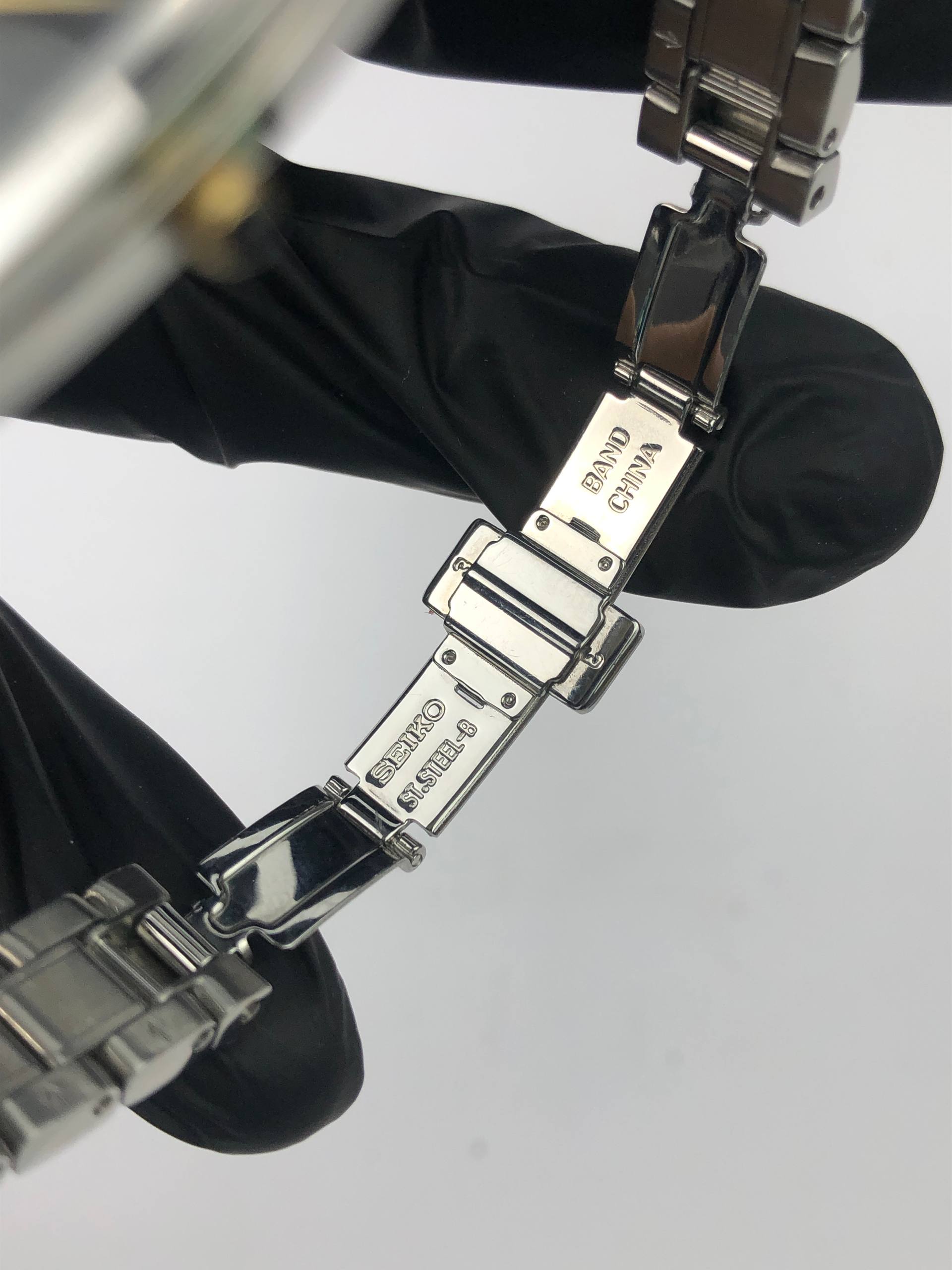 BEAUTIFUL SEIKO QUARTZ 2 HANDS LADIES ALL ORIGINAL - Gambar 7