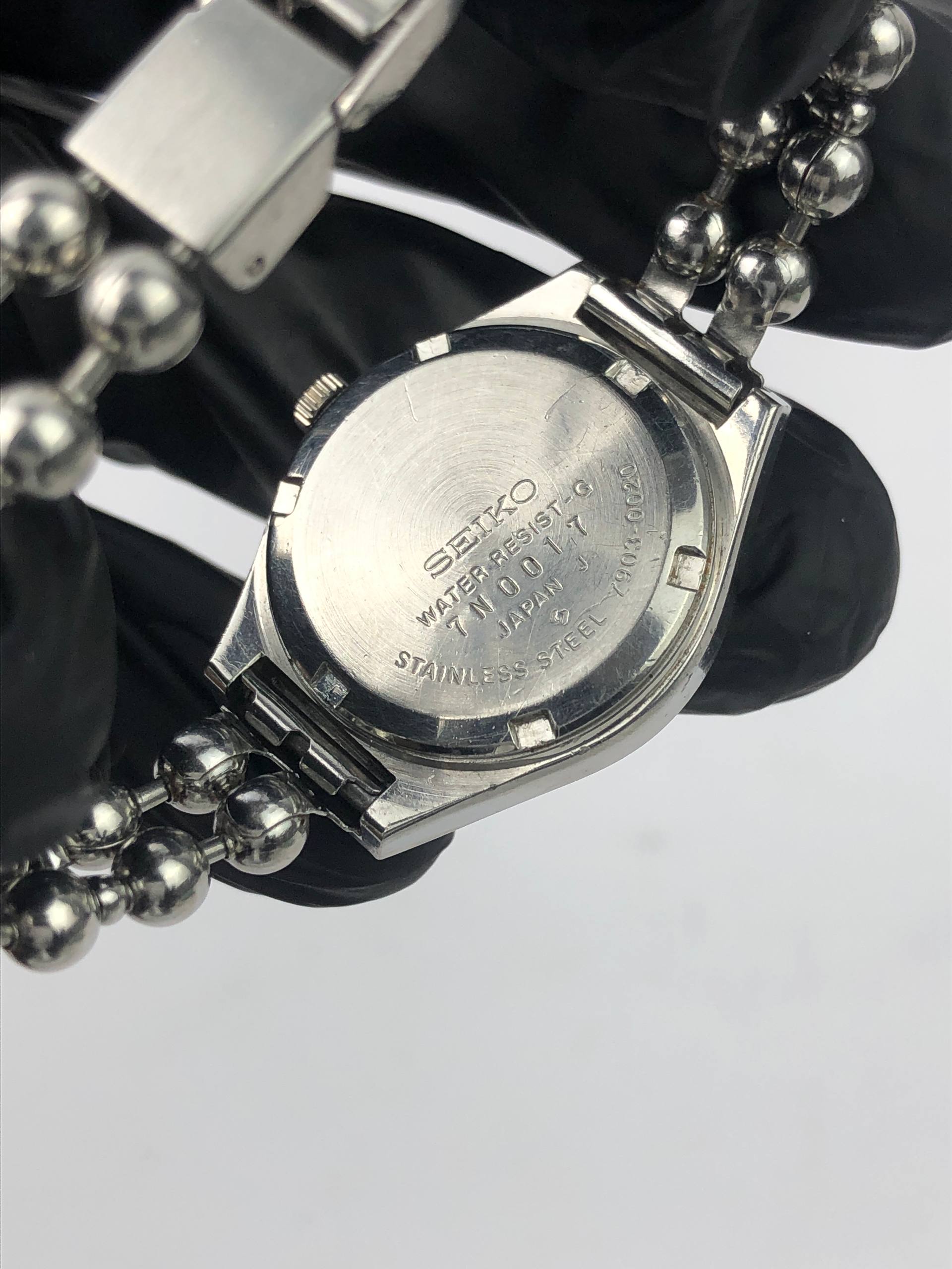 SEIKO KLASIK QUARTZ BROWN TEXTURE DIAL - Gambar 7