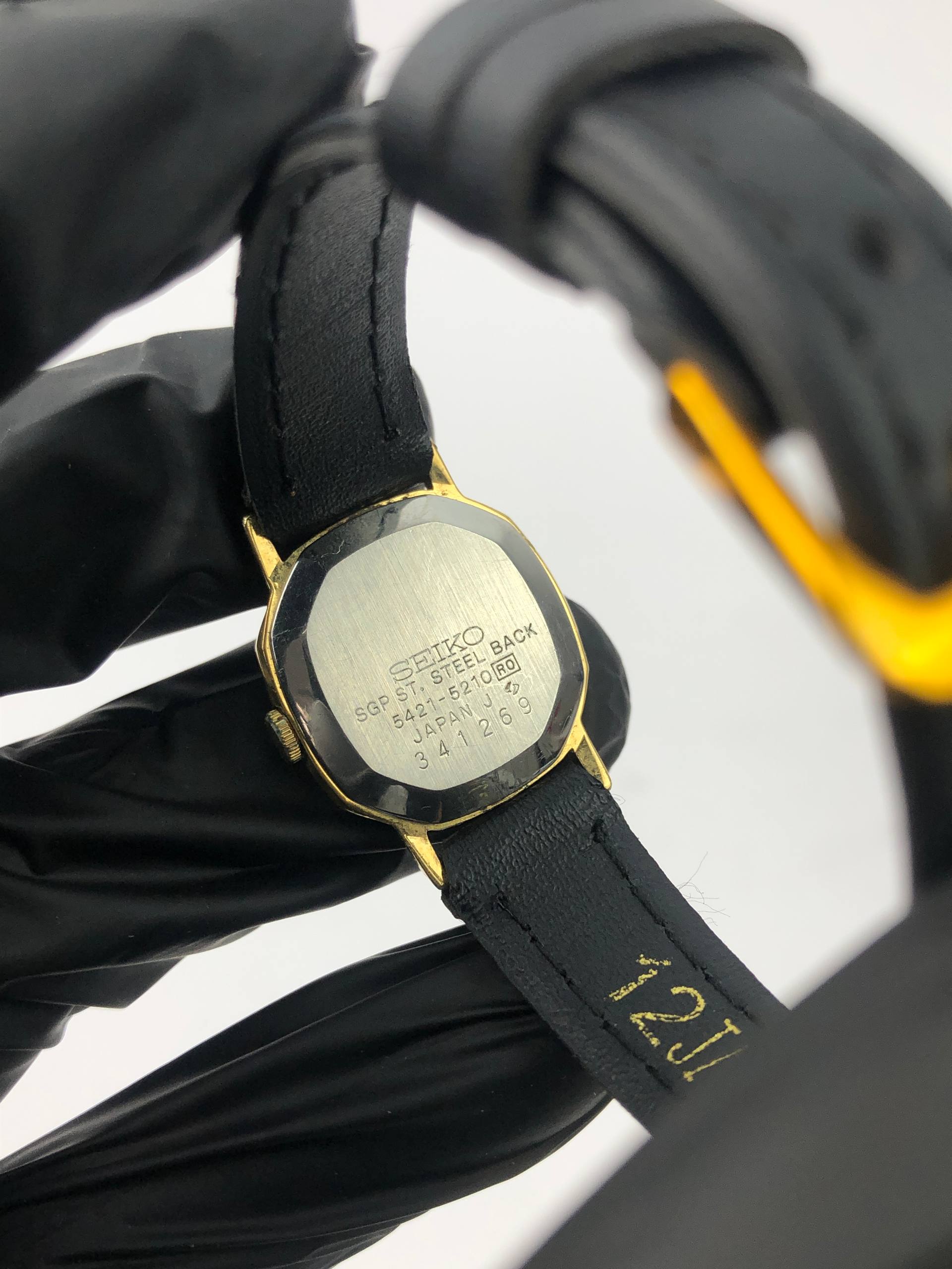 SEIKO QUARTZ OCTAGON LINEN DIAL - Gambar 7