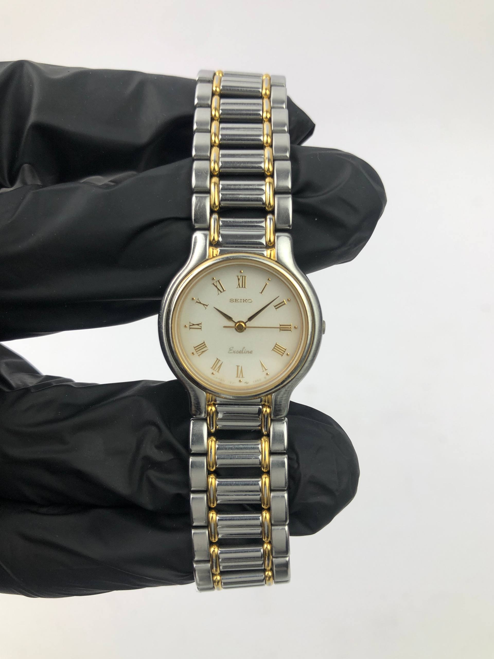 SEIKO EXCELINE TWOTONE ROMAN DIAL - Gambar 2