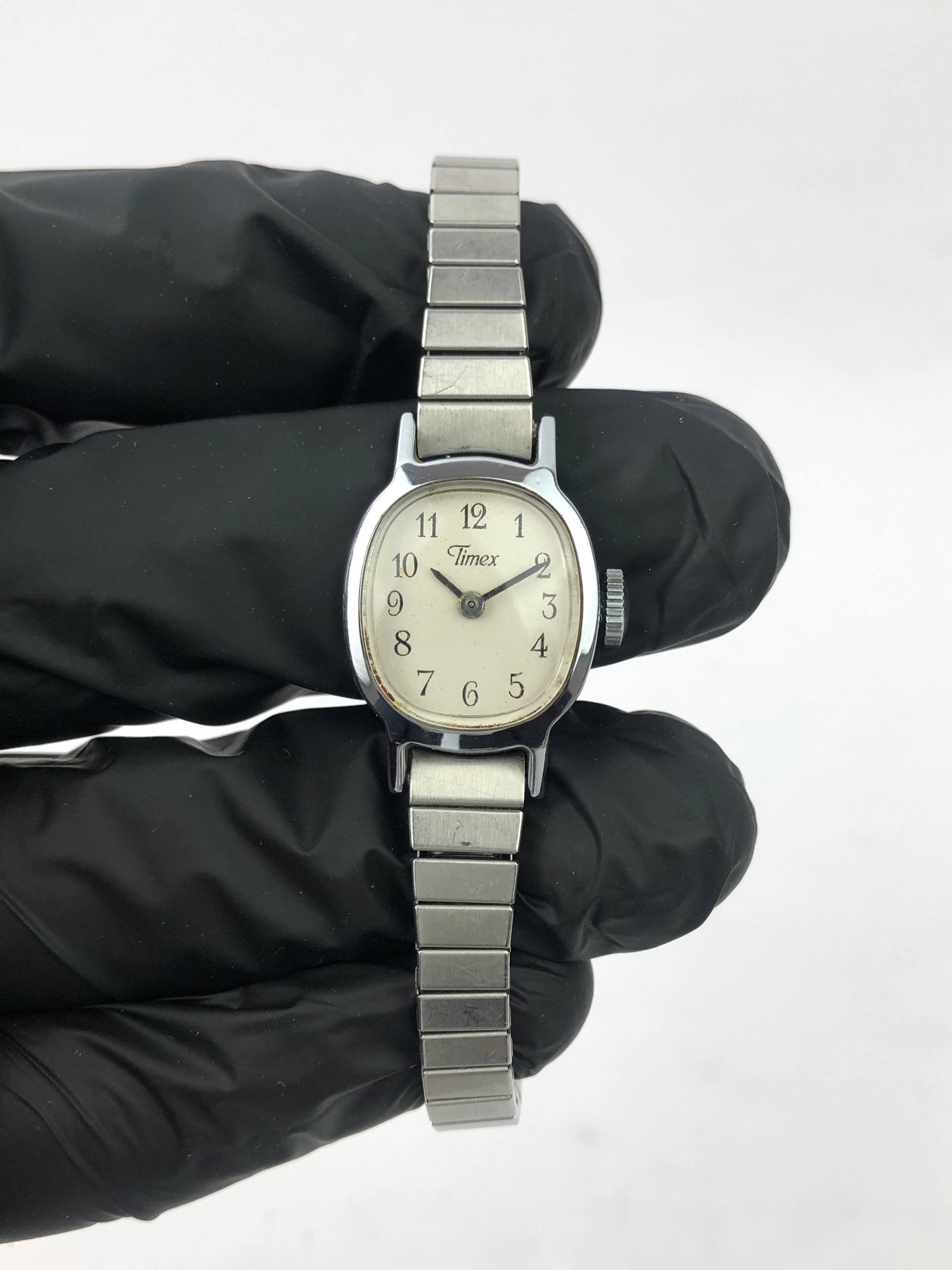 TIMEX USA LADY NUMERIK FLEX BRACELET - Gambar 2